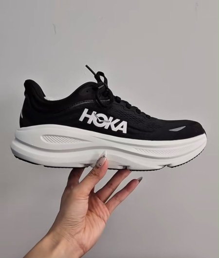 بوت HOKA
